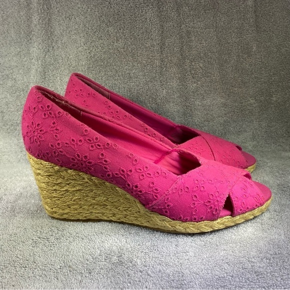 Chaps Pink‎ Wedge Shoes Women’s Size 9.5 Slip On - Picture 2 of 9